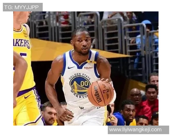 篮板暂列队内第1！库明加前三场场均15.7分7.3板4助 三分12中6