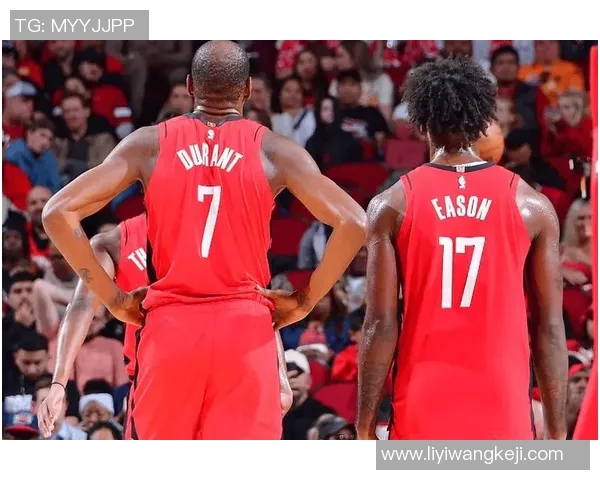 为了压价一错再错！火箭为什么不能够重用攻守兼备的锋线新星？